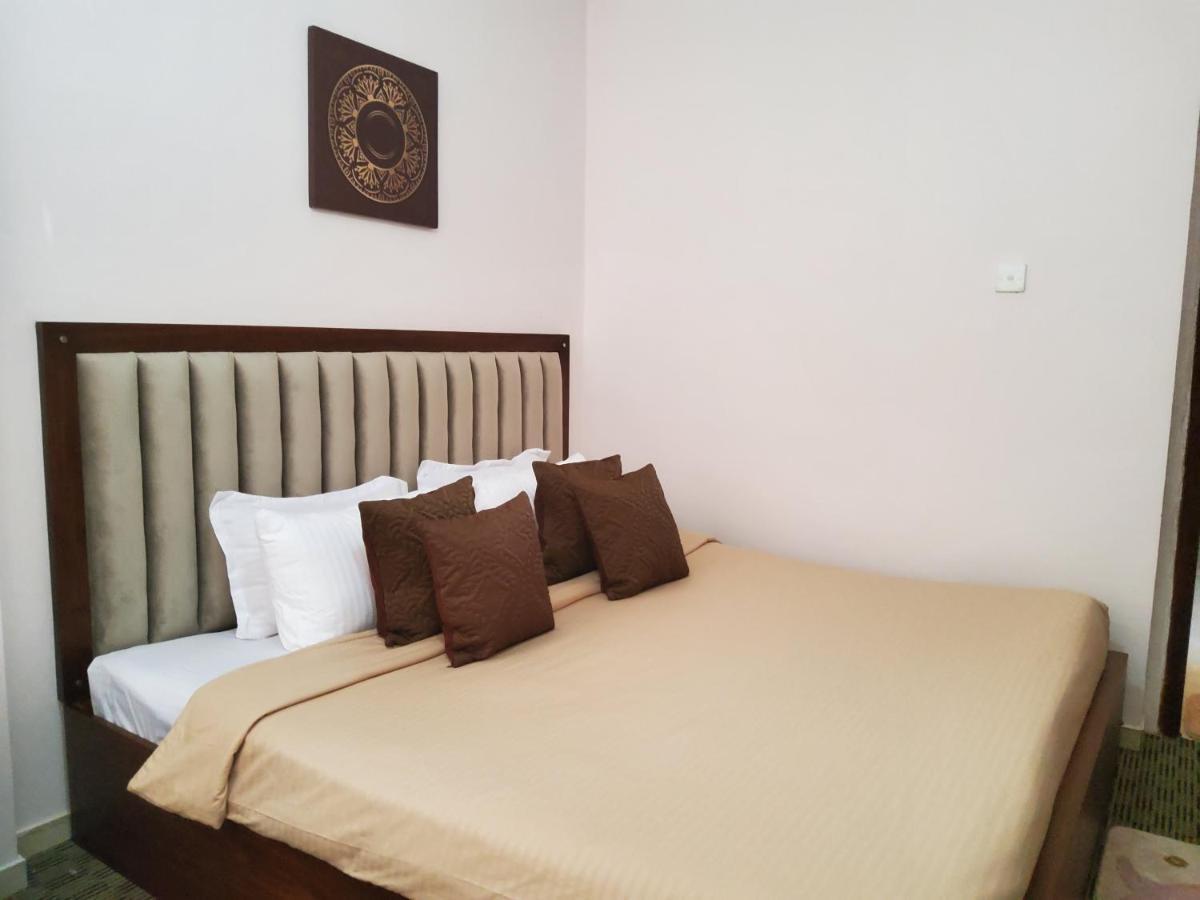 נוארה אליה Royal Apartments מראה חיצוני תמונה